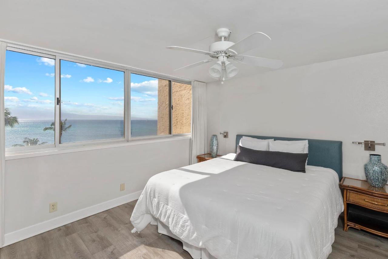 Vila Incredible Beachfront 1Br - Sleeps 4 Awesome Location And In The Center Of Restaurants Many Beaches Golf And More Kahana Exteriér fotografie